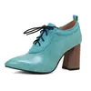 Sapatos de bico atacado renda grossa comércio exterior cadarço sapatos femininos novos salto alto 20244 tamanho grande Europeu e Americano branco preto