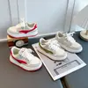 Nuevas Zapatillas Versátiles para Niños Primavera y Otoño 2026 Zapatos Casuales de Moda para Niños Zapatos de Suela Suave Estilo Coreano para Niñas