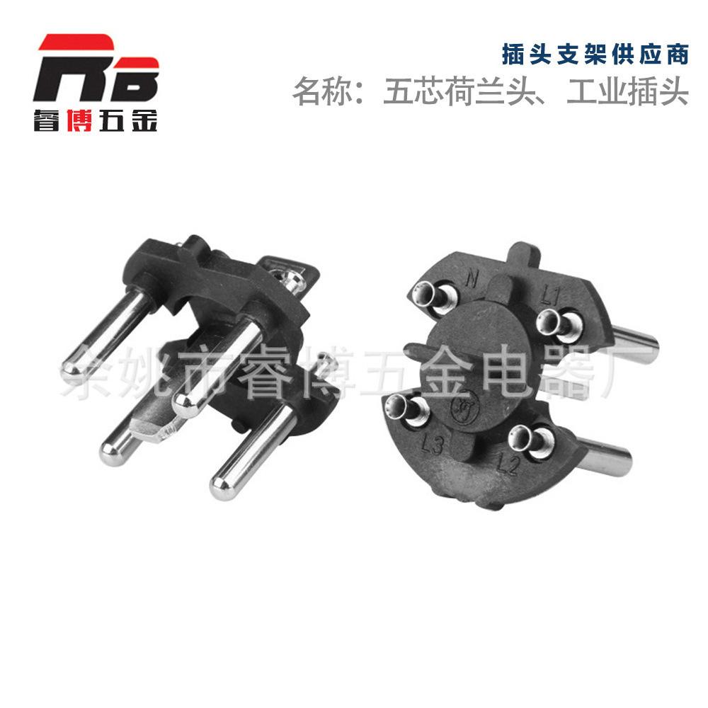 3622264043_632321576