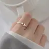 Anillo de Estrella y Luna para Mujer, Estilo Ins de Lujo Ligero con Diseño de Nicho, Versión Coreana, Anillo de Amistad Simple y Elegante Abierto para Estudiantes, 2025