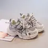 Zapatos de Moda Unisex para Niños 2025 Verano Malla Transpirable Versátiles Moda Deportiva Casual Estilo Estudiante Exterior Zapatos de Papá
