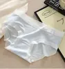 Calcinhas Femininas Seamless de Nylon Seda Gelada com Forro Antibacteriano de Algodão Puro, Leves, Respiráveis, Cintura Média, que Moldam o Quadril