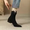 Botines cortos de moda estilo coreano 2026 para mujer, botines Chelsea de gamuza con punta fina y suela plana, botines ajustados adelgazantes estilo coreano