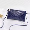Nova Bolsa Quadrada Pequena com Padrão Crocodilo para Mulheres, Porta-Moedas Japonês e Coreano, Bolsa de Mão, de Ombro Transversal, Couro Envernizado, Porta-Moedas para Chaves e Celular