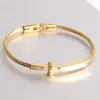 Lele Accessories Pulsera de Acero Inoxidable con Patrón de Acero, Diseño de Moda Estilo Americano, Brazalete Versión de Alta Gama