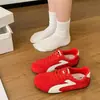 Atuendo de Moda Estilo Coreano Zapatos de Carrera para Mujer 2026 Otoño Nuevos Zapatos de Plataforma Versátiles Zapatos Deportivos Casuales Retro Zapatos de Entrenamiento Alemanes