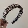 Diadema de Terciopelo Esponjoso con Estampado de Leopardo Combinación Moda Alta Presión Craneal Diadema para el Cabello Pinza para el Cabello de Mujer de Gama Alta Accesorios para el Cabello Estilo Nuevo