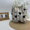Bolsas Fofas de Outono e Inverno para Meninas Cestas de Legumes Trançadas Novas Bolsas de Mão para Crianças 2025 Sacolas de Presente Lembrancinhas