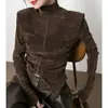 Blusa Feminina Outono 2024 Nova, com Fenda na Cintura, Cor Marrom Maillard, Gola Meia Alta, Tecido Veludado