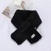 Bufanda Peluda Transfronteriza con Atmósfera Estilo Coreano, Lujo Ligero y Sensación de Alta Gama, Calentador de Cuello Peludo Cruzado, Versión Engrosada de Invierno para Mujeres Adultas