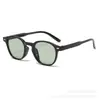 Gafas de sol redondas con remaches para mujer, nuevo estilo retro ins europeo y americano, gafas de sol transfronterizas, protección solar personalizada, gafas planas de estilo callejero