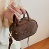 Bolso Retro de Nicho para Mujer 2025 Principios de Otoño Nueva Moda Bolso de Hombro Versátil Bolso Cruzado Simple Bolso de Bowling