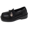 Sapatos femininos de couro estilo britânico retrô com sola grossa, novo modelo de outono 2026, versáteis com saias, mocassins de bico quadrado estilo universitário