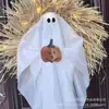 Decoração de cena de festa com guirlanda de fantasmas fofos populares da Amazon e Temu, pingente com luz LED