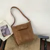 Bolsa de Abóbora de Nicho High-End para Mulheres 2026 Nova Bolsa Transversal Rígida Retro de Inverno Moda Versátil Bolsa de Ombro