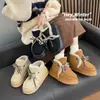 Nuevos Zapatos de Invierno y Pantuflas de Algodón para Mujer Hogar Interior Cálidos Suela Gruesa Zapatos Postparto Se Pueden Usar Afuera Zapatos de Algodón con Lazo