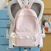 Mochila Fresca Estilo Coreano com Estampa Xadrez e Bolinhas com Acabamento em Renda, Pequena Mochila Escolar para Meninas, Adequada para Alunos do Ensino Fundamental II e Médio, Bolsa para Mulheres que se Deslocam
