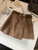Saia de camurça estilosa com fenda para mulheres, nova moda outono vintage cintura alta modeladora anti-exposição saia curta evasê