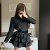 Conjunto de outfit con sensación suelta y ajustada para mujer en otoño, para mujeres petite, conjunto de dos piezas para mujer con camisa de manga larga + falda corta en capas con shorts