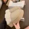 Invierno 2026 Estilo Coreano Nuevas Pantuflas para Mujer Zapatos Peludos de Exterior Pantuflas Peludas de Moda con Suela Gruesa y Forro de Felpa Punta Cerrada
