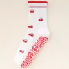 Calcetines de Yoga para Mujer de Media Pantorrilla con Pegamento Antideslizante Encaje de Hongo Bordado de Cereza Calcetines Profesionales para Entrenamiento Correr Pilates