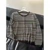 Outono 2026 Novo Estilo Coreano Cardigã de Tricô Jacquard de Lã de Cordeiro Solto Emagrecedor Gola Redonda Feminino Versátil Peça de Cima Externa