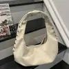 2026 Nova Moda Estilo Retrô Nicho Rebite Bolsa de Axila High-End Casual Simples Uma Alça Transversal
