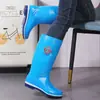 Botas impermeables engrosadas, botas de lluvia de caña alta para mujer, forradas y cálidas para invierno, altura hasta la pantorrilla, antideslizantes, botas de goma para hombre, botas de lluvia para días lluviosos