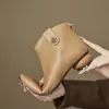 Botas Coreanas de Otoño 2026 Nuevo Color Amarillo Jengibre Cómodas de Tacón Bajo Punta Fina Camelia Botines Cortos Botas de Piel Suave