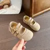 Zapatos de Princesa de Gamuza para Niñas 2026 Otoño Nuevo Estilo Zapatos de Cuero Suaves y Cómodos para Bebés Zapatos Retro de Boca Baja para Niñas