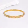 Moda Transfronteriza Pulsera Sencilla y Elegante Incrustada de Diamantes, Chapada en Oro, No se Desvanece, Lujo Ligero, Sensación de Alta Gama, Pulsera de Acero Inoxidable, Adecuada para Bañarse