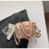 Bolsa de Mão Feminina Acolchoada com Corrente Estilo Coreano Nova Coleção Primavera 2026 Bolsa Almofada Versátil para Ombro e Transversal