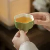 Taza Pequeña de Mandarina Verde con Pétalos Dorados, Taza de Degustación de Cerámica, Color Tradicional Chino, Taza Individual de Juego de Té Kung Fu Estilo Chino