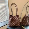 Bolso de Gamuza Peluche Lunares para Mujer 2026 Nuevo Otoño Moda Retro Bolso de Mano para el Trabajo Bolso de Hombro de Gran Capacidad