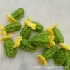 Colgantes hechos a mano terminados: caqui, cacahuete, manzana, fresa, melocotón, pera, llaveros, girasoles de hilo, productos tejidos al por mayor