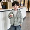 Chaqueta Acolchada Gruesa de Invierno para Niños 2026 Nuevo Estilo Moda Coreana Infantil Abrigo de Algodón para Niños Pequeños y Niños Pequeños Chaqueta de Algodón Otoño/Invierno