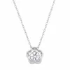 Collar de flor con baño de oro blanco y moissanita, cadena para clavícula de diseño único, colgante de moissanita de lujo ligero de alta gama para mujer