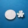 Colgante de flor de perla de plata irregular texturizada de plata pura s925 Charm de flor pequeña para pulsera collar DIY