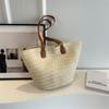 Bolsa de Palha Trançada Simples Versátil de Um Ombro Novo Estilo Bolsa de Palha Trançada de Grande Capacidade Bolsa Tote Feminina para Férias na Praia