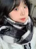 Bufanda Cuadros Linda 2025, Engrosada para Otoño e Invierno, Chal Dulce de Estudiante, Cálida y Versátil, Nuevo Calentador de Cuello Estilo Coreano