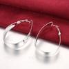 Pendientes de cobre y plata chapados en plata japoneses y coreanos para mujer, con personalidad creativa, suaves y en forma de huevo, fabricantes de joyería pequeña transfronteriza al por mayor E018