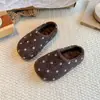 Pantuflas de Algodón Cerradas para Niños 2026 Nuevo Estilo Otoño/Invierno para Niñas Suela Suave Bebé Doble Algodón Más Terciopelo Cálidas Pantuflas Cerradas