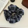 Novo Aro de Cabelo Fino com Padrão de Diamante Estilo Universitário Outono e Inverno Feminino Celebridade da Internet Retro Aro de Cabelo de Alta Pressão Craniana Grampo de Cabelo Acessórios para Cabeça