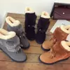 Botas de Neve Femininas 2026 Novo Modelo de Inverno, Forradas com Lã, Espessadas, Sapatos Quentes de Algodão, Couro e Pelo Integrados, Sola Grossa, Antiderrapante, Botas Curtas Estilosas