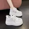Zapatos Blancos de Suela Súper Gruesa para Aumentar la Altura para Mujer 2025 Nuevo Otoño Malla Transpirable Zapatos de Mujer Ligeros Versátiles Casuales Zapatos de Plataforma