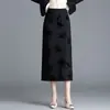 Falda de tiro alto, adelgazante, de longitud media, corte recto, con abertura, flockeada, ajustada al cuerpo, nuevo estilo otoño 2026 para mujer