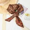 Pañuelo cuadrado pequeño de imitación seda 70 estilo coreano temperamento a juego con camisa traje pañuelo de seda protector fino para el cuello tacto de alta gama venta al por mayor