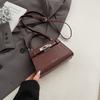 Bolso Nicho con Patrón de Piedra para Mujer Verano 2025 Nueva Moda Bolso Bandolera de un Solo Hombro Versátil Versión Coreana Bolso Kelly Ins