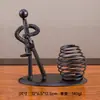 Metal Pequeño Contenedor de Bolígrafos de Escritorio Ironman Adornos Colección de Arte en Hierro Decoración Manualidades Banda Accesorios para el Hogar Regalos Regalos
