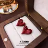 Brincos Irregulares em Forma de Coração Vermelho Agulha de Prata Ankela, Brincos Versáteis de Moda com Personalidade Vintage e um Toque de Luxo